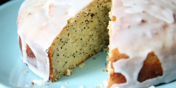 Lemon poppyseed cake, photo by vynsia