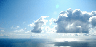 Lucid dreaming: Awake in your sleep? Clouds, photo by clive.b