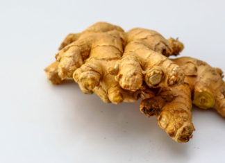 Success drawing wash: How to make, consecrate, and use it Ginger root, photo by Marco Verch