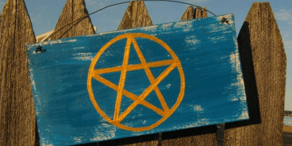 Pentagram sign, photo by Capes Treasures