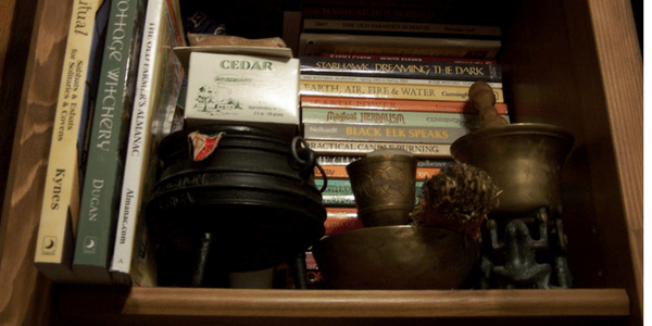 Witchy bookshelf altar, photo by littlehonda_350