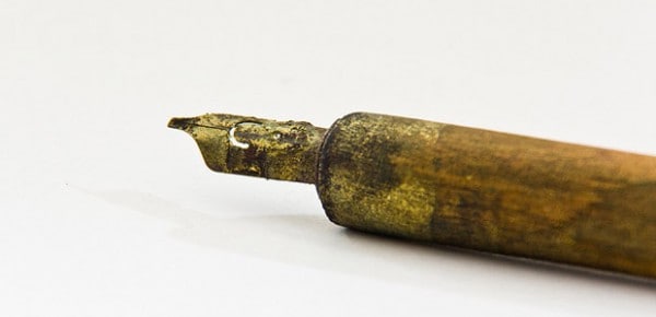 Golden pen, photo by anonymous