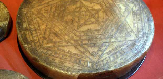 Enochian Magic and the Higher Worlds, by John DeSalvo John Dee's seal, photo by Anders Sandberg