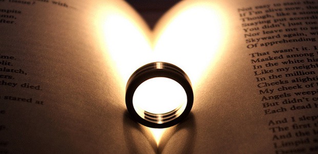 The poetics of love spells Love poetry, photo by Goleudy