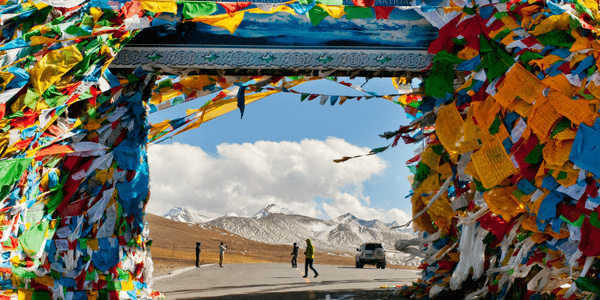 Tibetan Shamanism by Larry Peters, reviewed at Spiral Nature